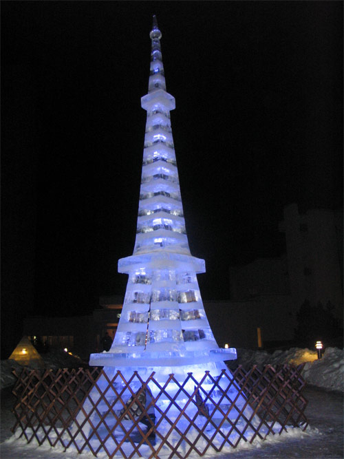 Eiffel tower ice sculpture