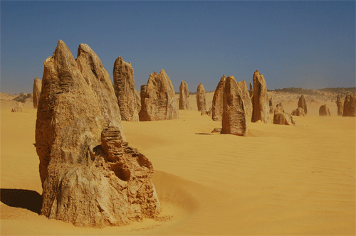 AU211 Pinnacles Desert