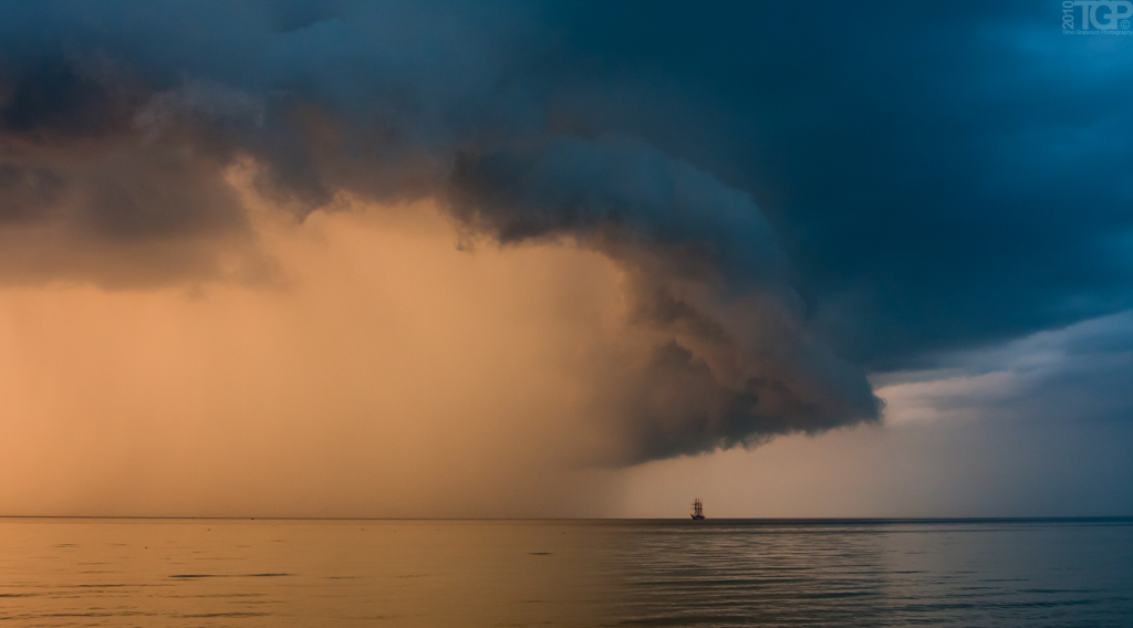 Expressive Storm on Photography