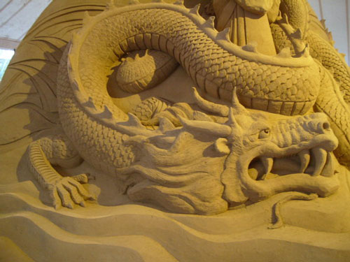 Attractive Dragon Sand Scuplture