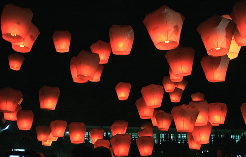 To So Love Sky Lanterns. 