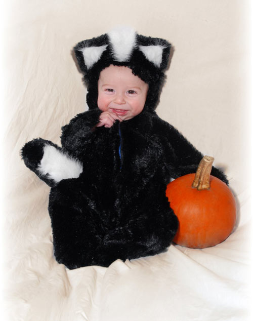 30 Charming Halloween Baby Costumes You'll Adore | Naldz Graphics