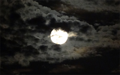 Cloudy night cool moon wallpaper