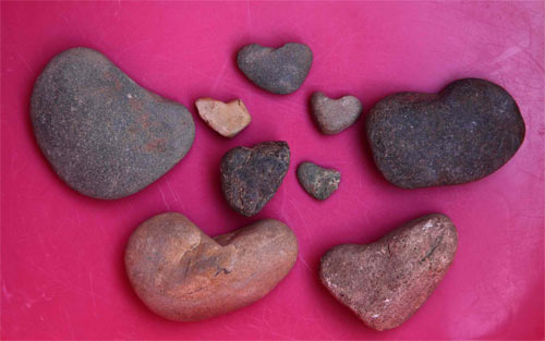 Collection Of Heart Shaped Stones wallpaper