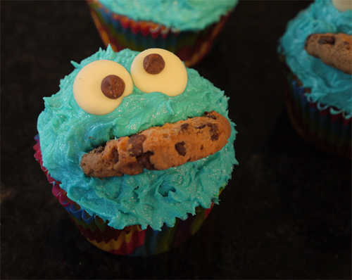 Cookie monster cupcake design inspiration