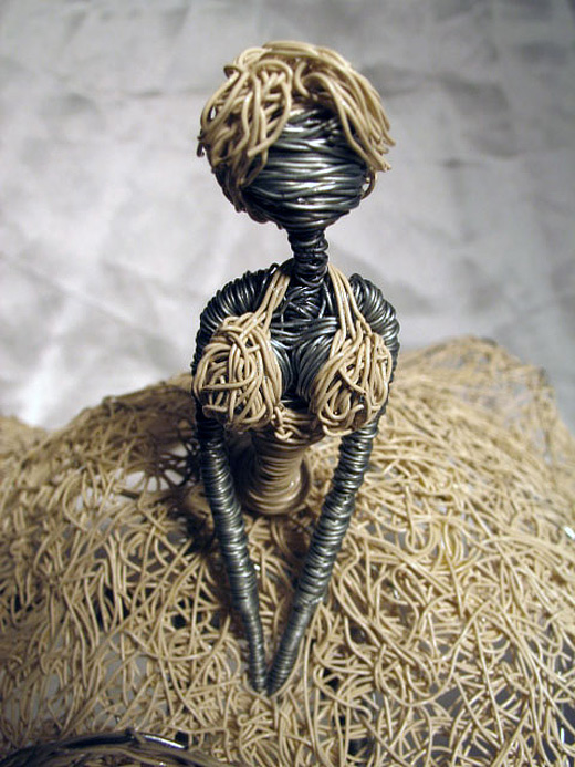 Marilyn monroe wire sculpture