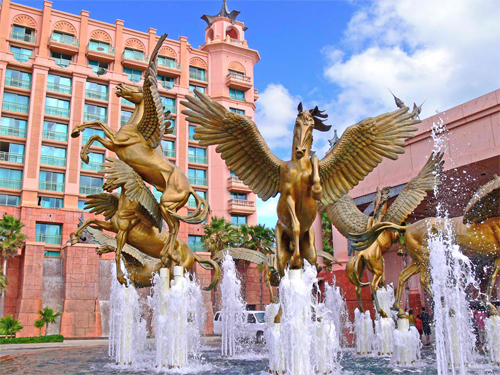 Atlantis Hotel Fountain 32