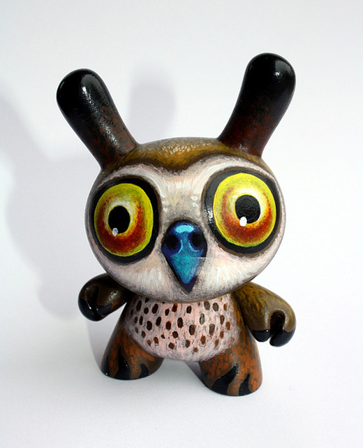 Owl dunny vinyl toys design