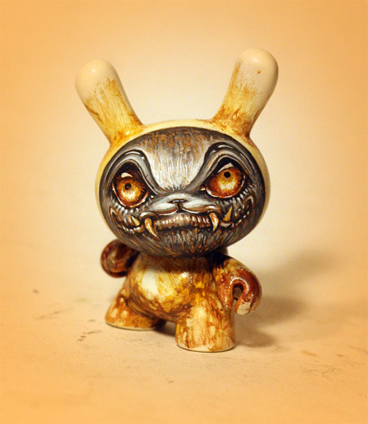 Yellow demon dunny vinyl toys design