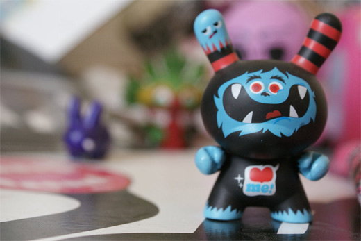 Cute monster dunny vinyl toys design