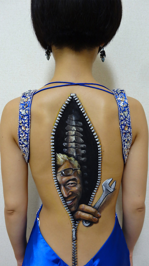 Hikaru Cho bizarre body paintings cucumber banana