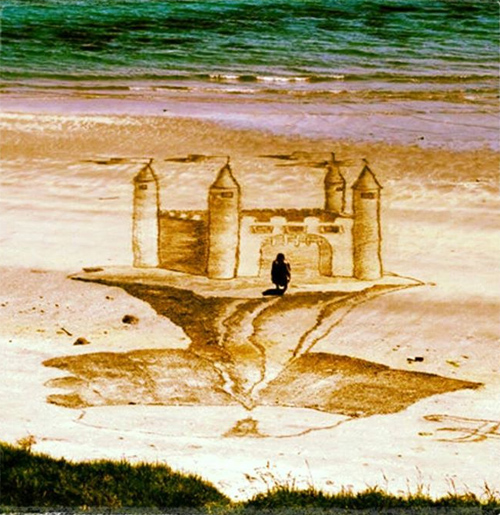 Jamie Harkins 3D sand art