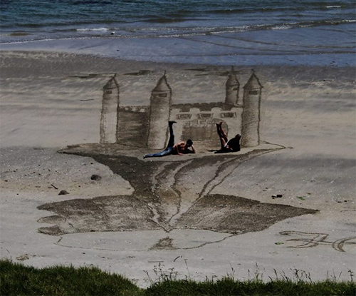 Jamie Harkins 3D sand art